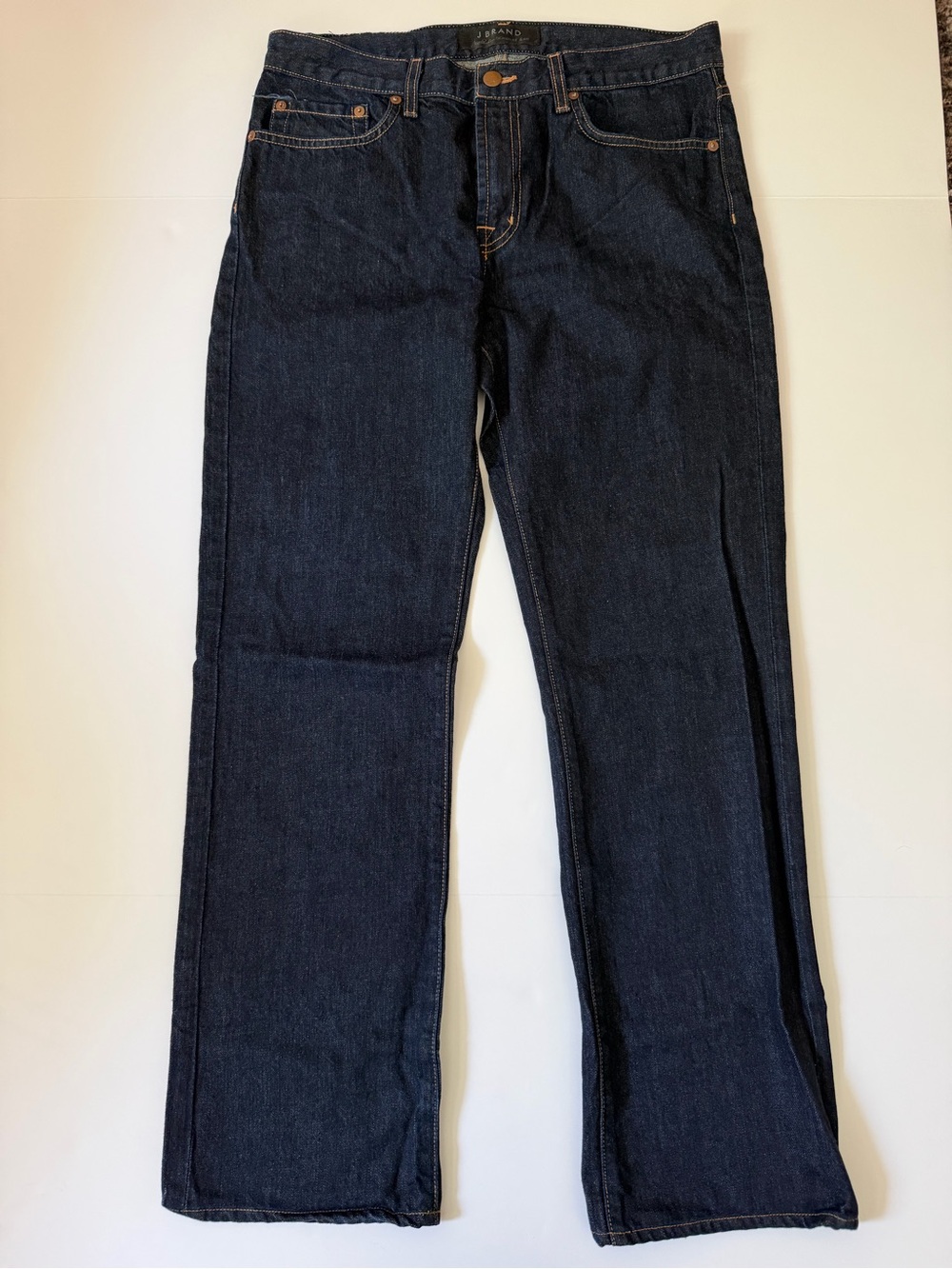 Classic Men's Dark Blue Straight-Leg Jeans